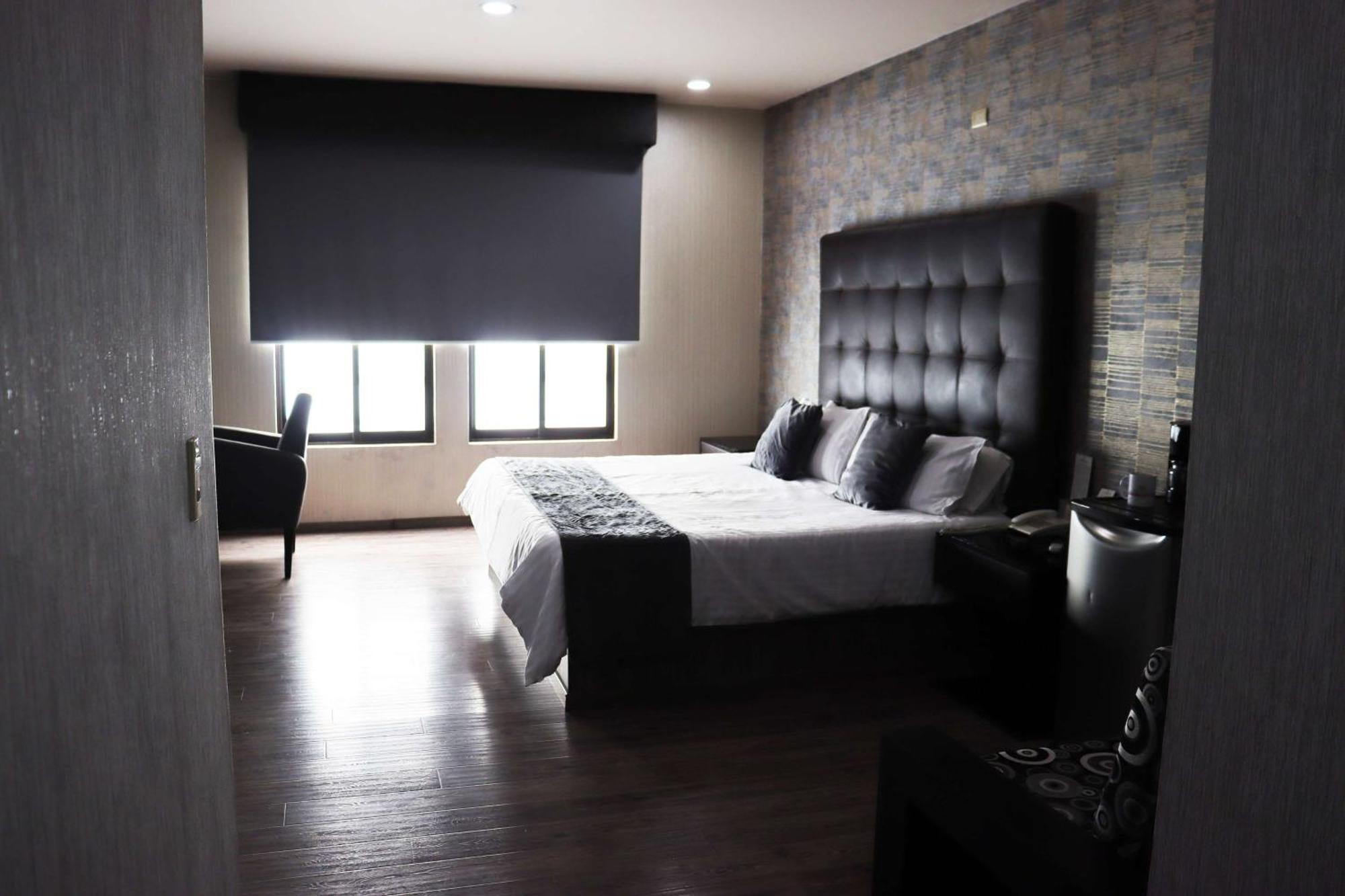 Wyndham Garden Aguascalientes Hotel & Casino Esterno foto