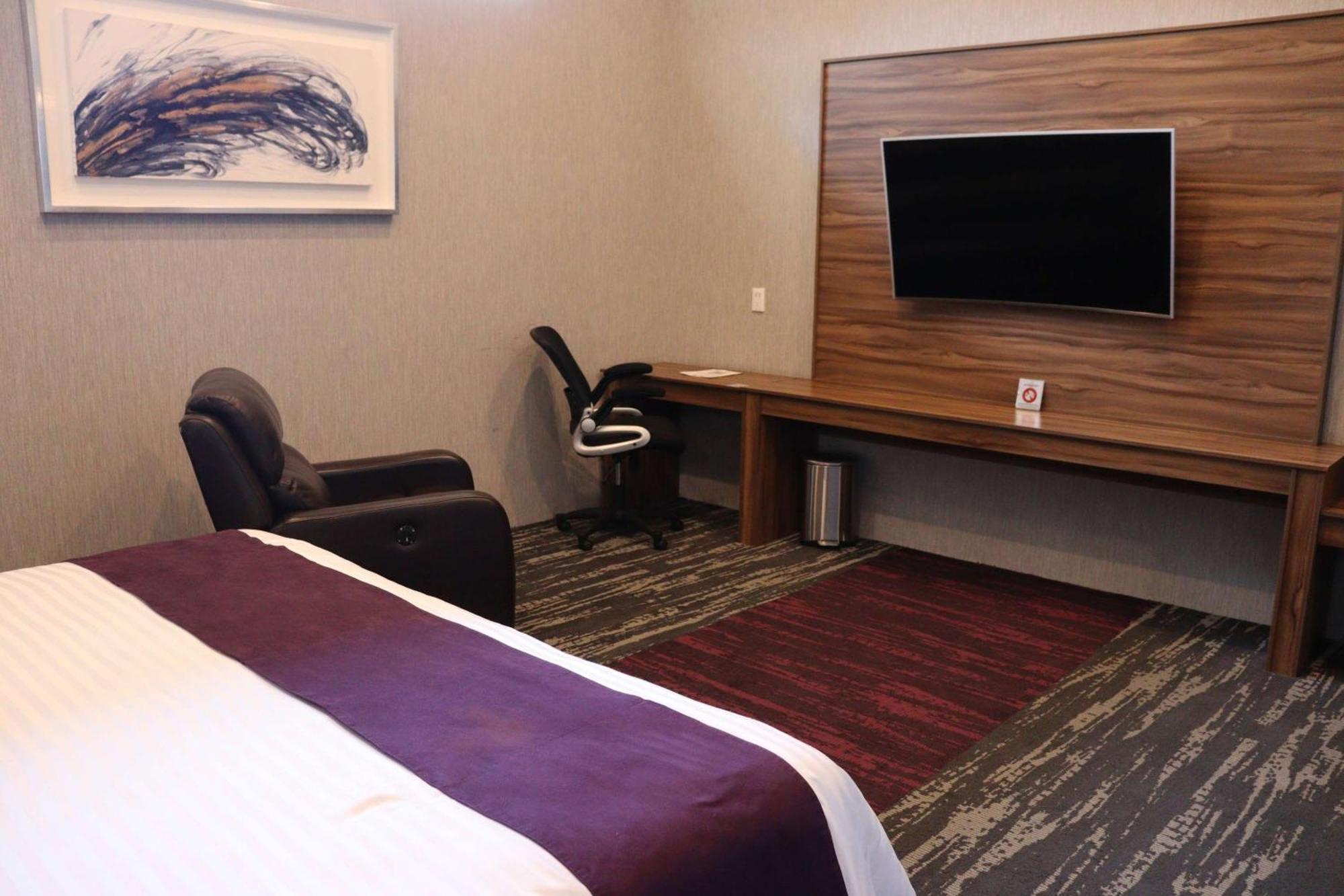 Wyndham Garden Aguascalientes Hotel & Casino Esterno foto