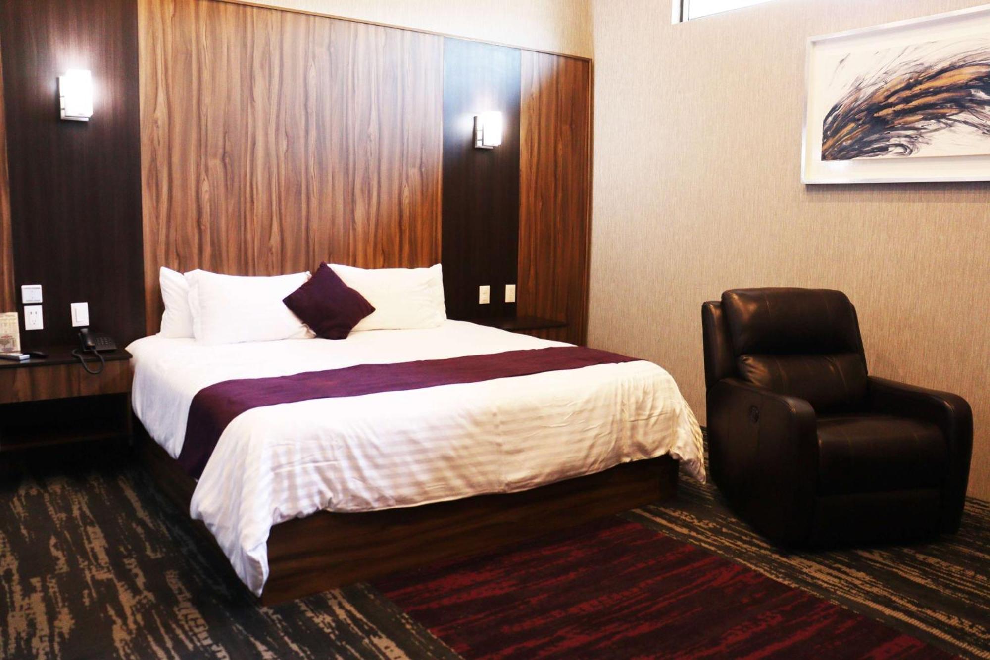 Wyndham Garden Aguascalientes Hotel & Casino Esterno foto