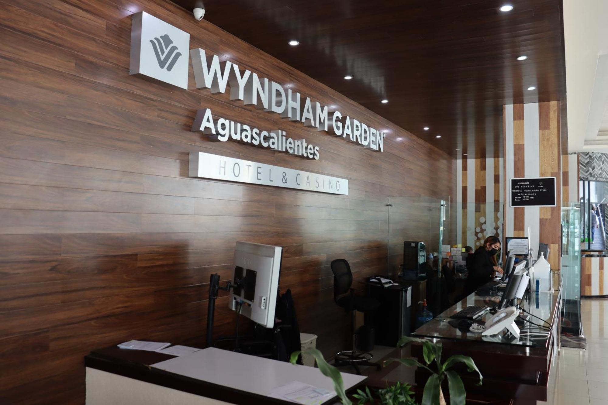 Wyndham Garden Aguascalientes Hotel & Casino Esterno foto